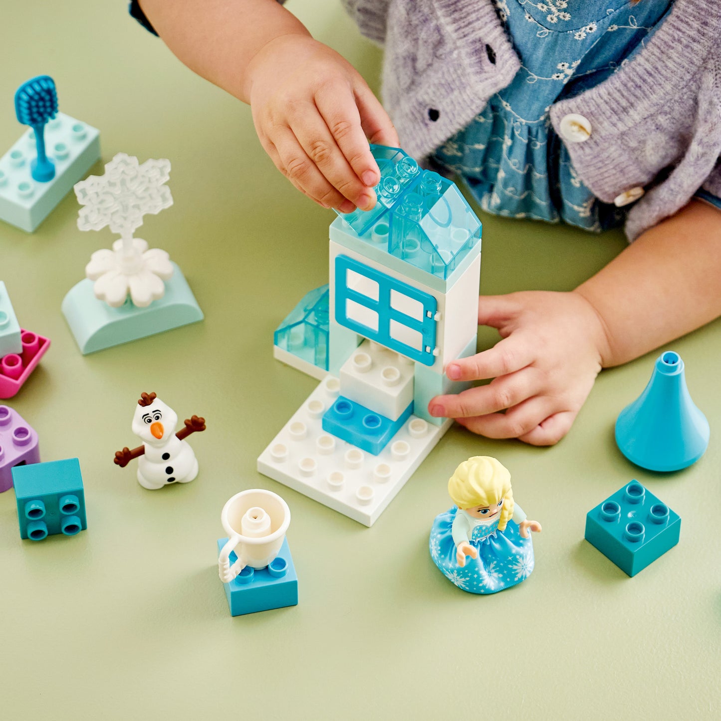LEGO DUPLO: Disney Frozen Creative Box with Elsa and Olaf (10462)