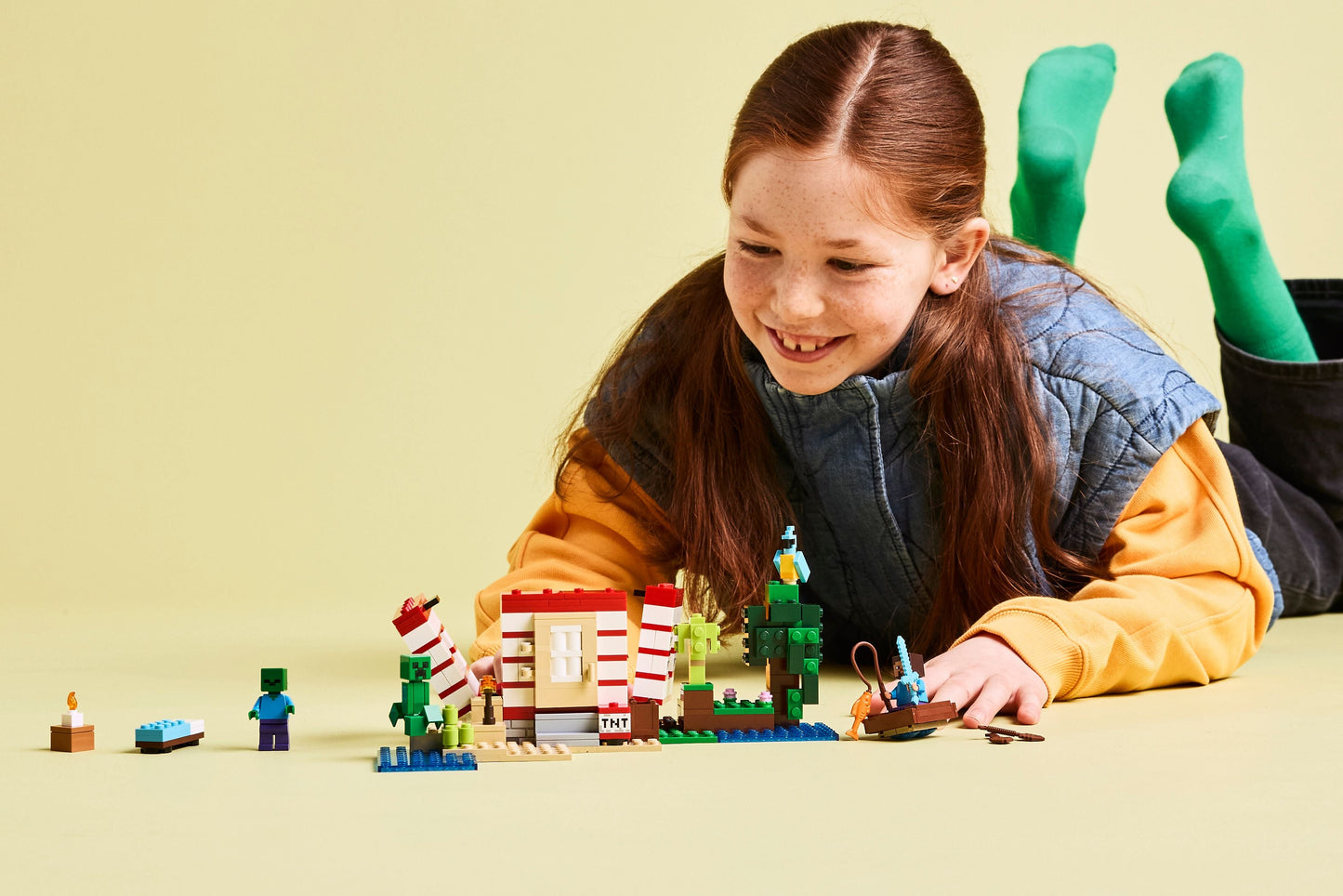 LEGO Minecraft: The TNT Jungle House (21275)