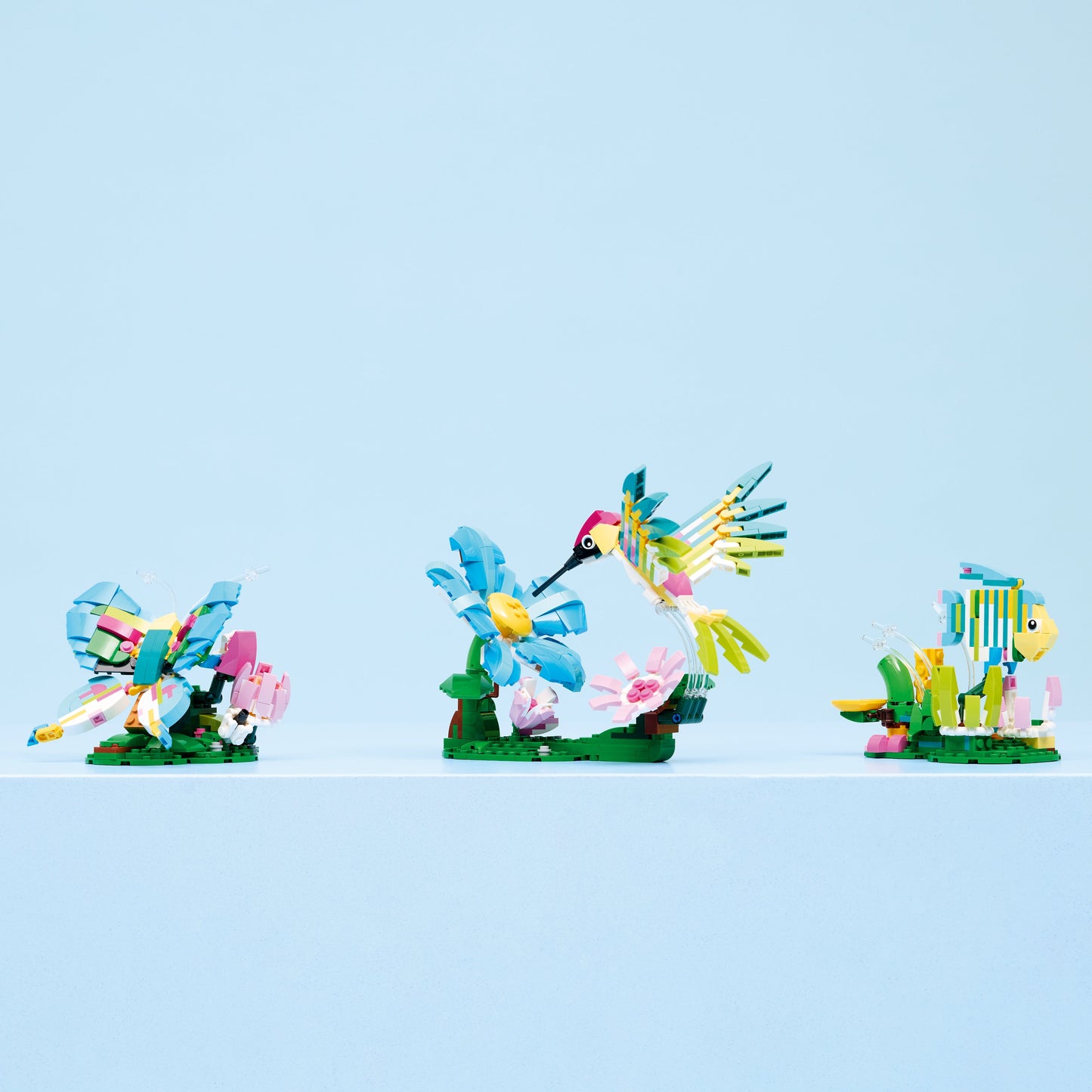 LEGO Creator: Wild Animals: Colourful Hummingbird (31384)