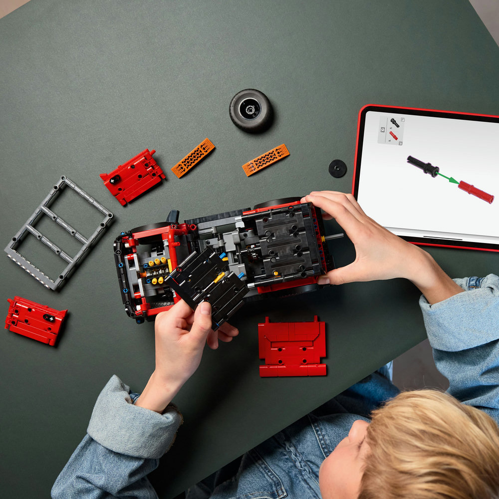 LEGO Technic: Ford Bronco SUV (42213)