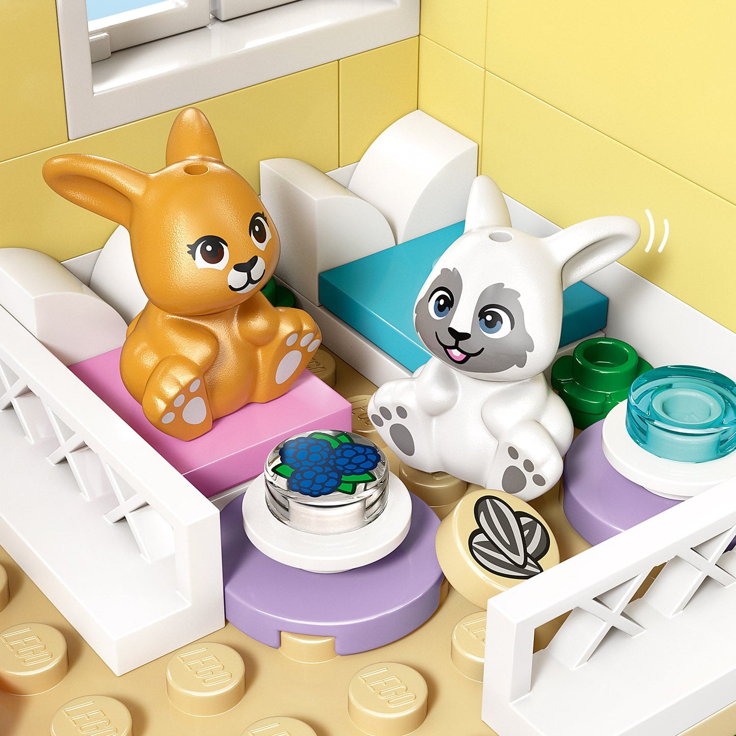 LEGO Friends: Heartlake City Bunny Hotel (42679)