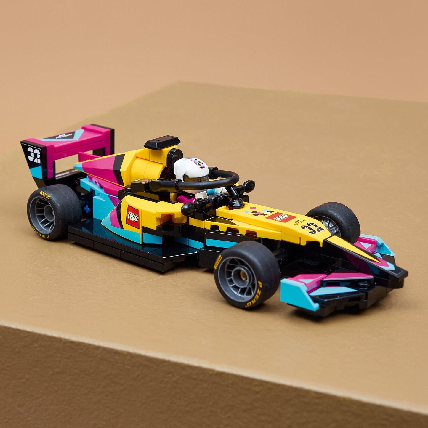 LEGO Speed Champions: F1 ACADEMY LEGO Race Car (77258)