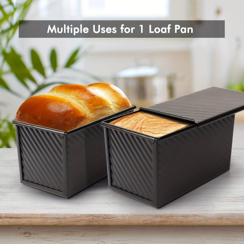 Loaf pan with sturdy construction