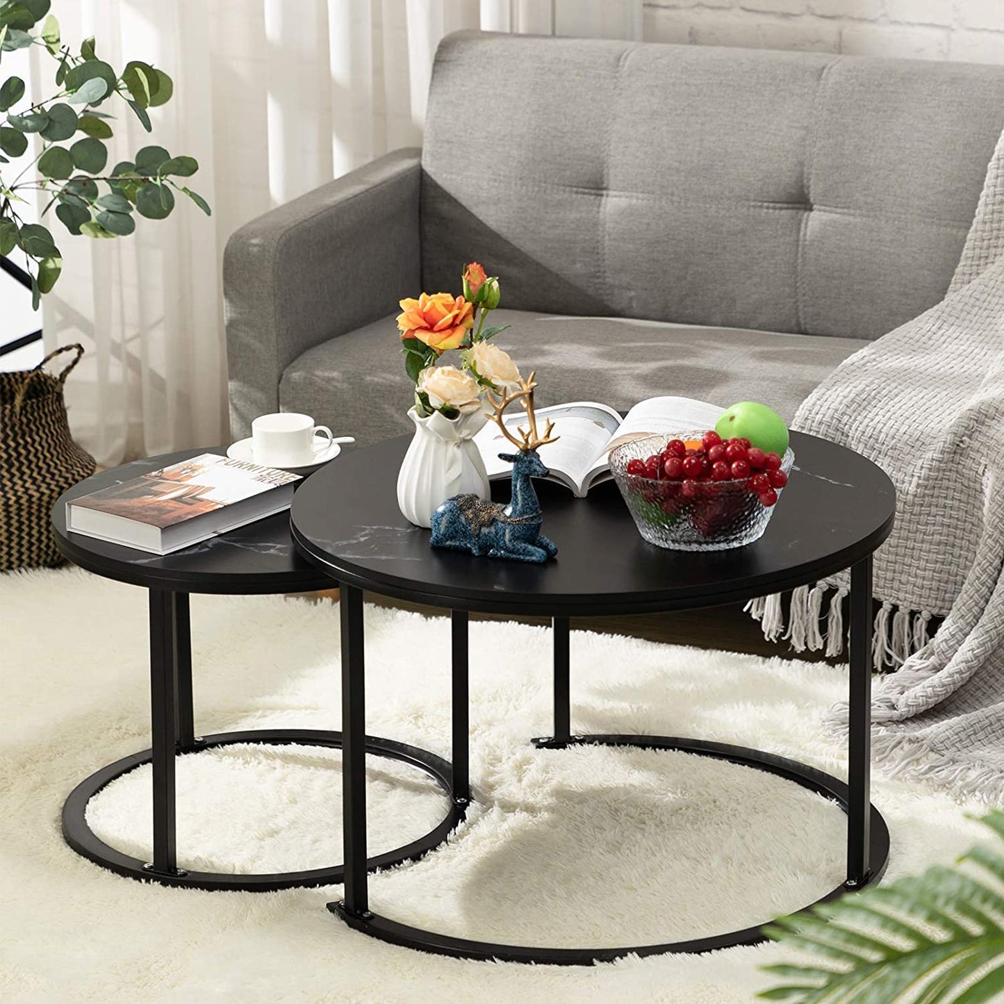 Easy to clean coffee tables