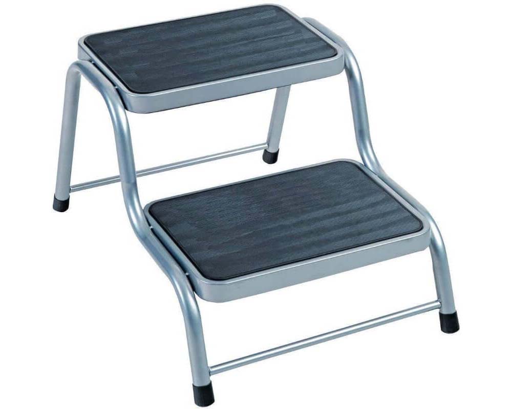 non slip rubber pads on steps