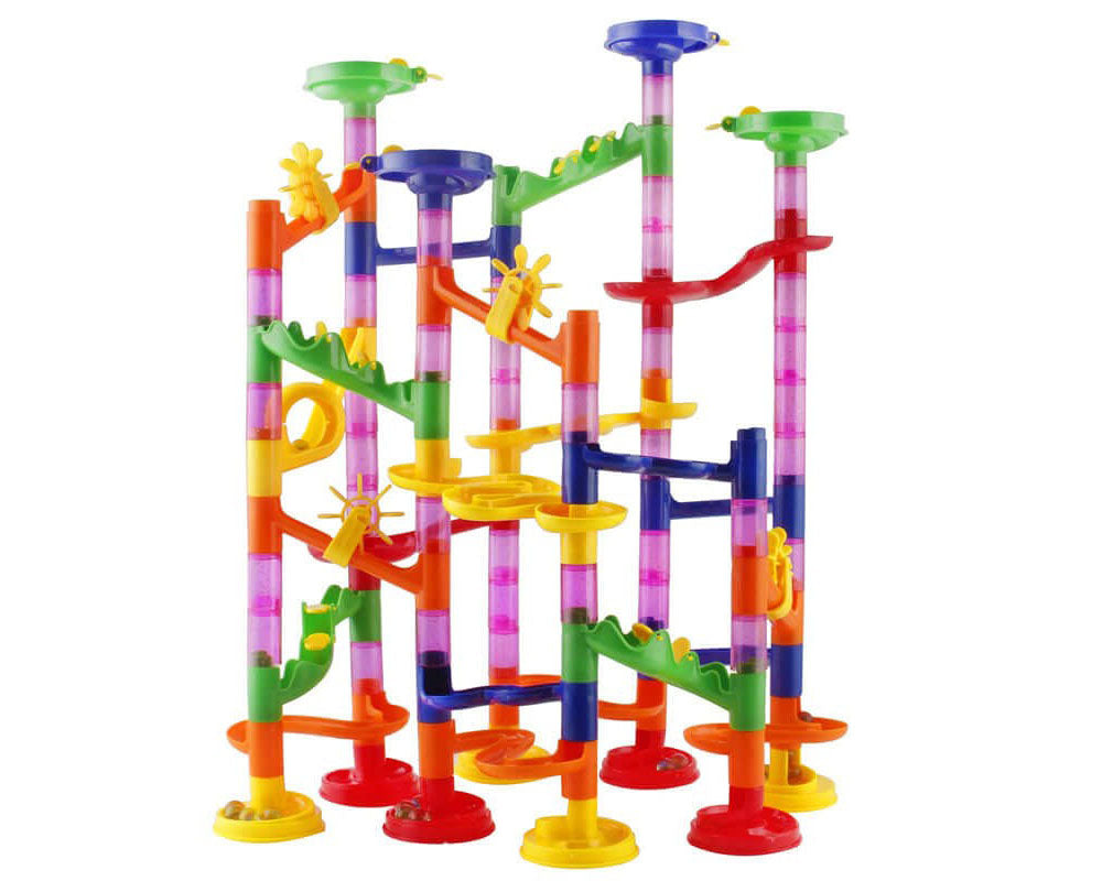 Marble run set with manual