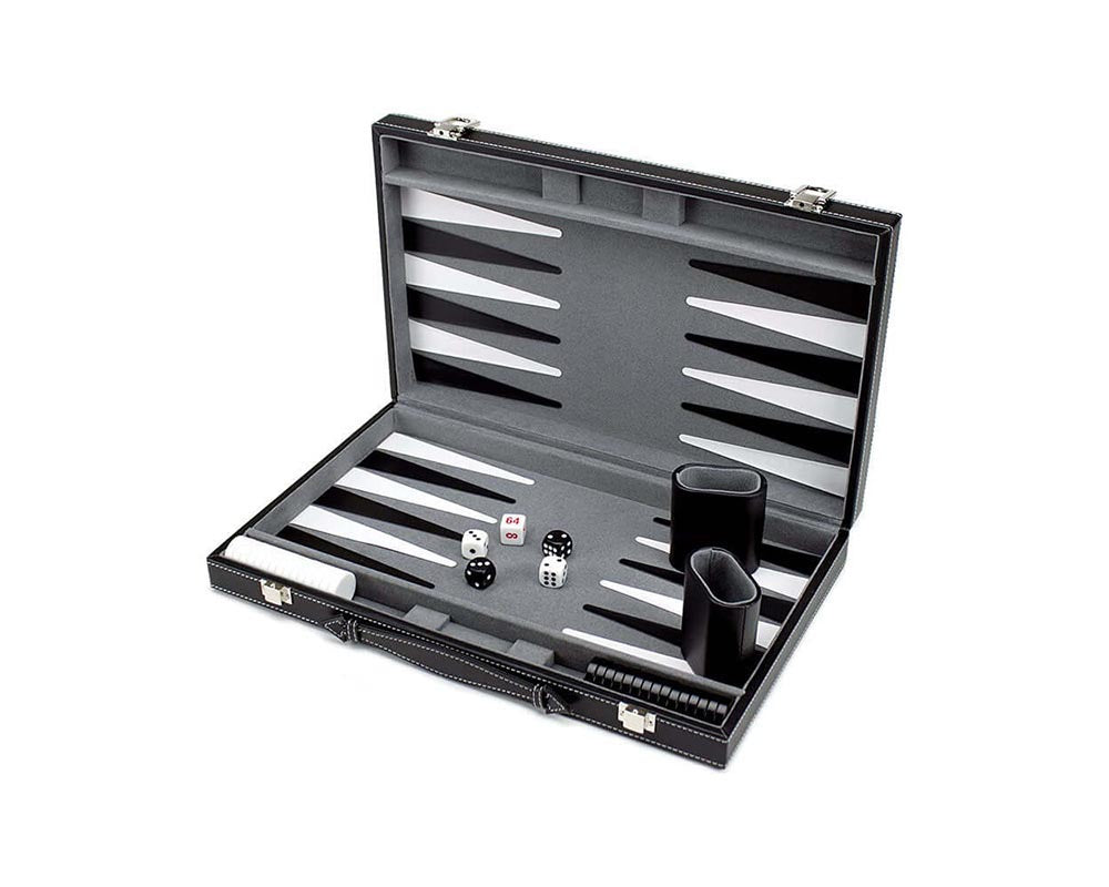 Backgammon with storage