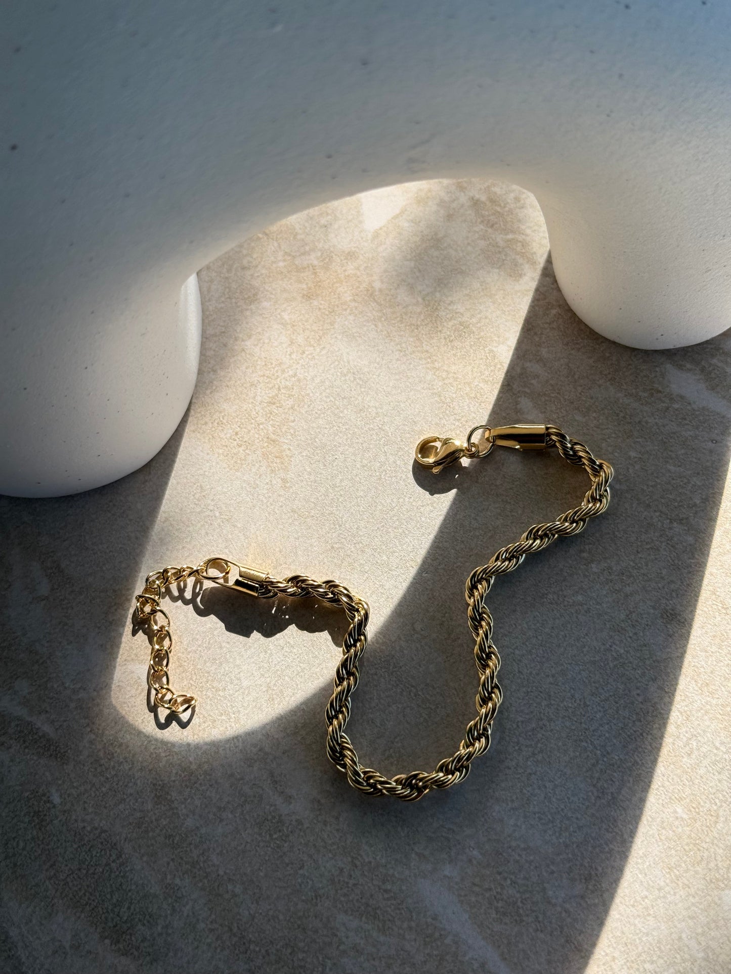 Kōura Here Gold Bracelet