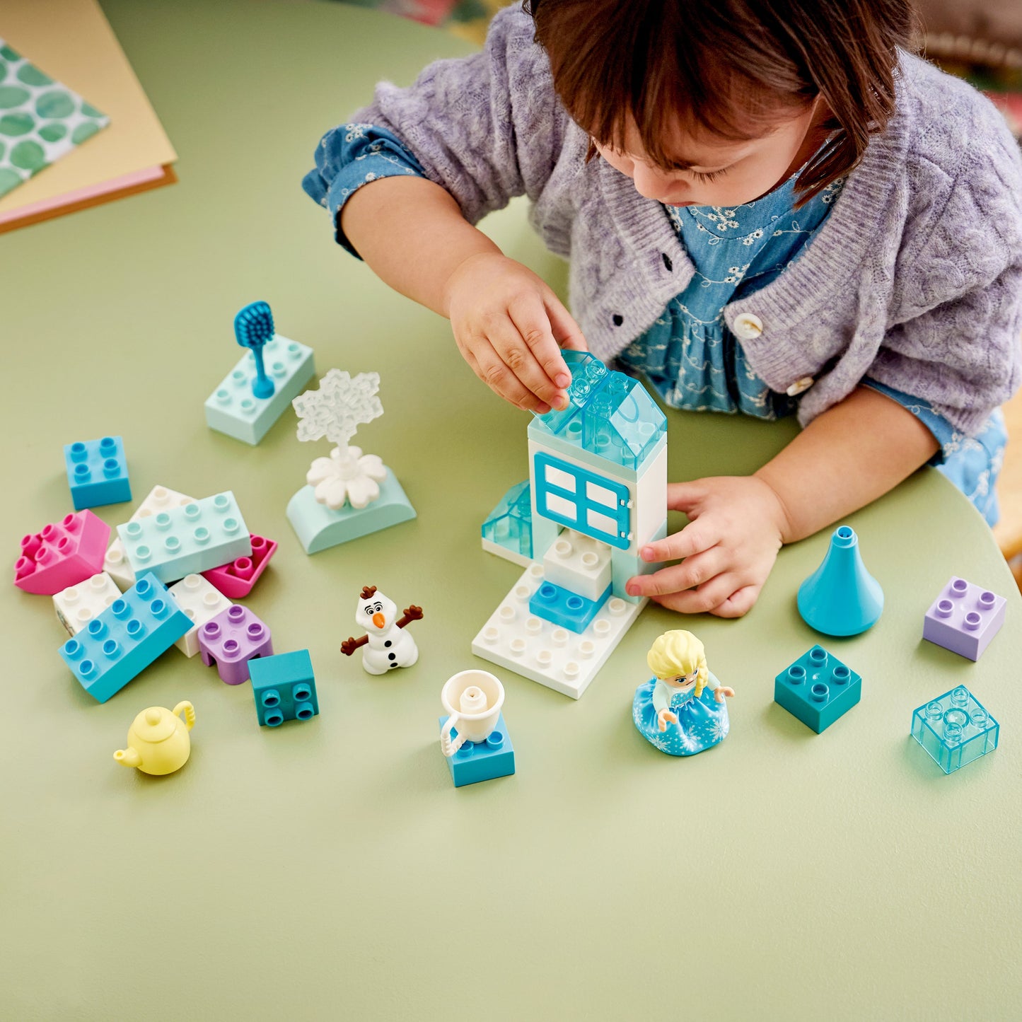 LEGO DUPLO: Disney Frozen Creative Box with Elsa and Olaf (10462)