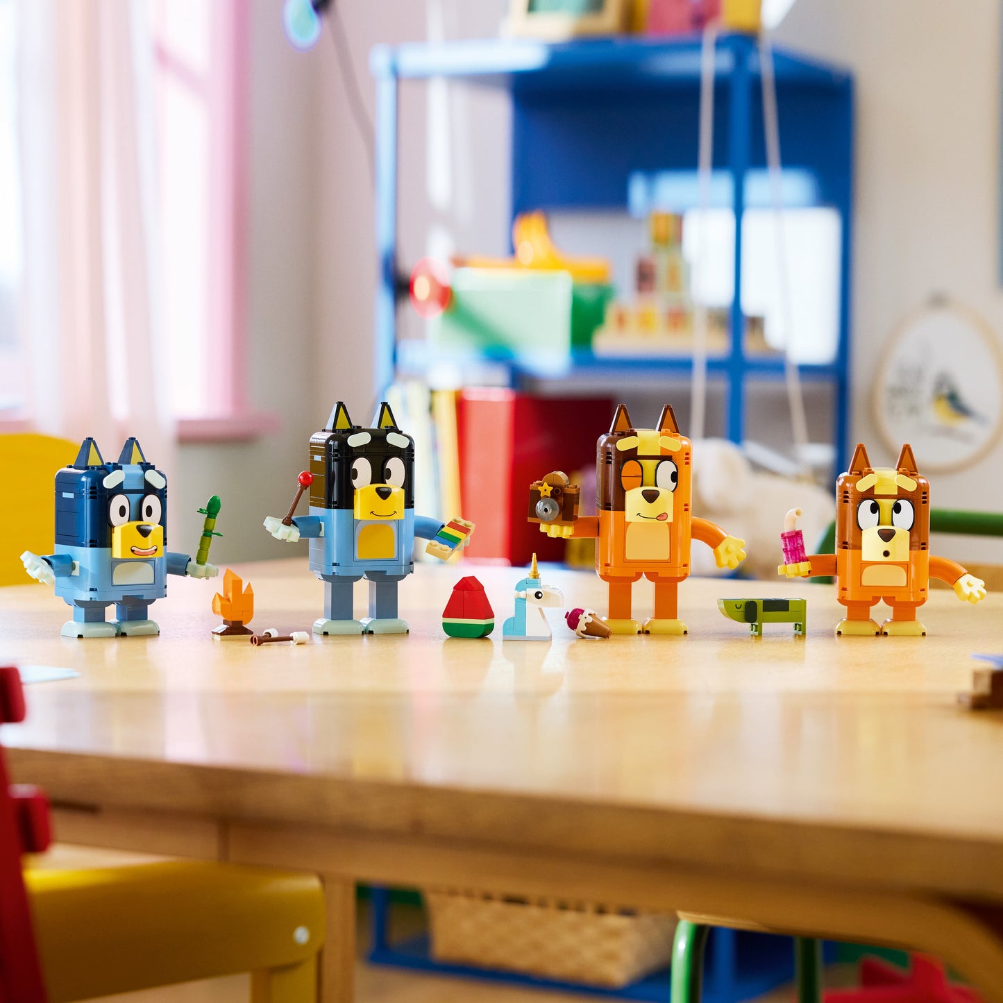 LEGO Bluey: Brick-Built Bluey Family (11217)