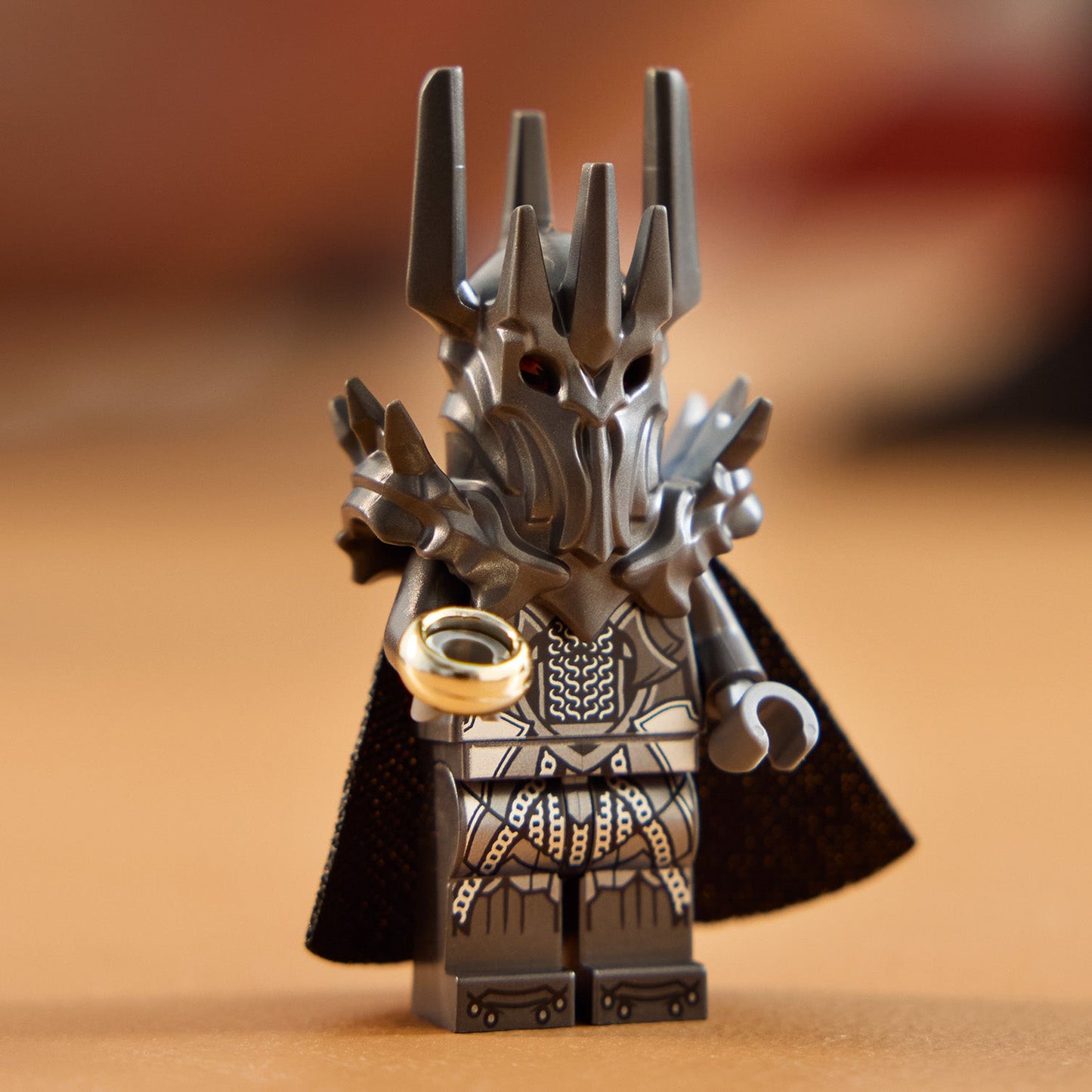 LEGO Icons: The Lord of the Rings Saurons Helmet (11373)