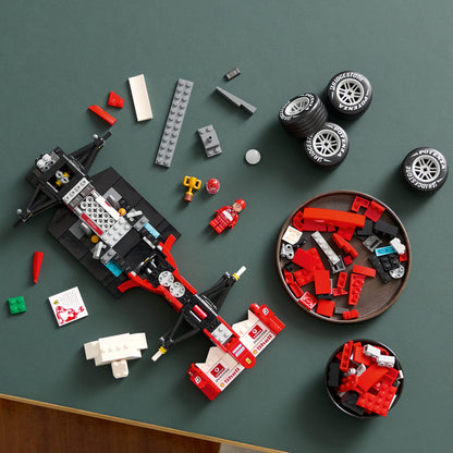 LEGO Icons: Ferrari F2004 and Michael Schumacher (11375)