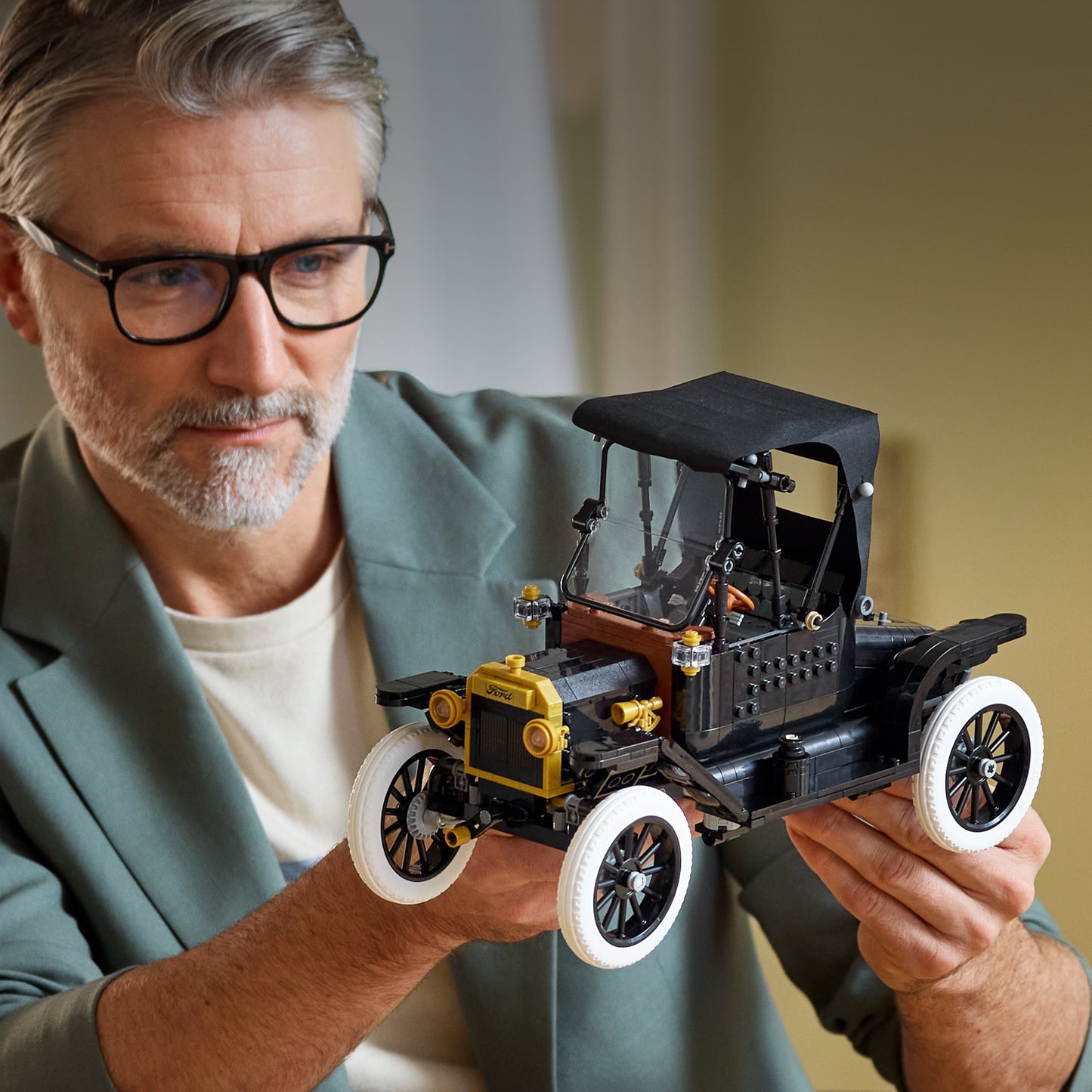 LEGO Icons: Ford Model T (11376)