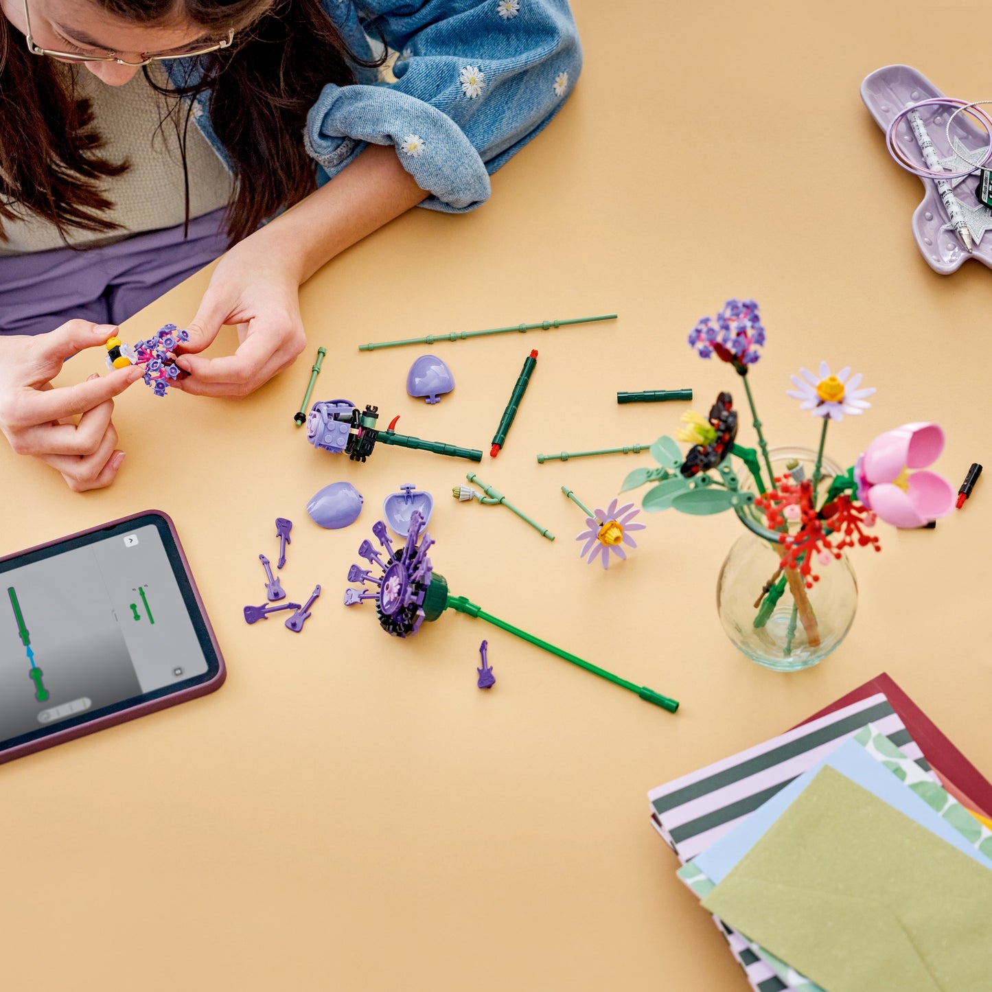 LEGO Botanicals and LEGO Editions: Olivia Rodrigos Flower Bouquet (11507)