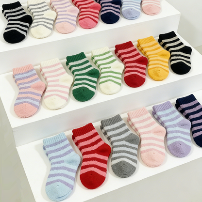 WHOLESALE - (60 Pairs) Soft & Warm Fleece Socks