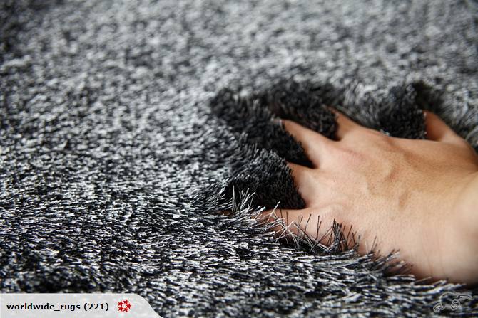 Silk Black/White rug 2x1.4m