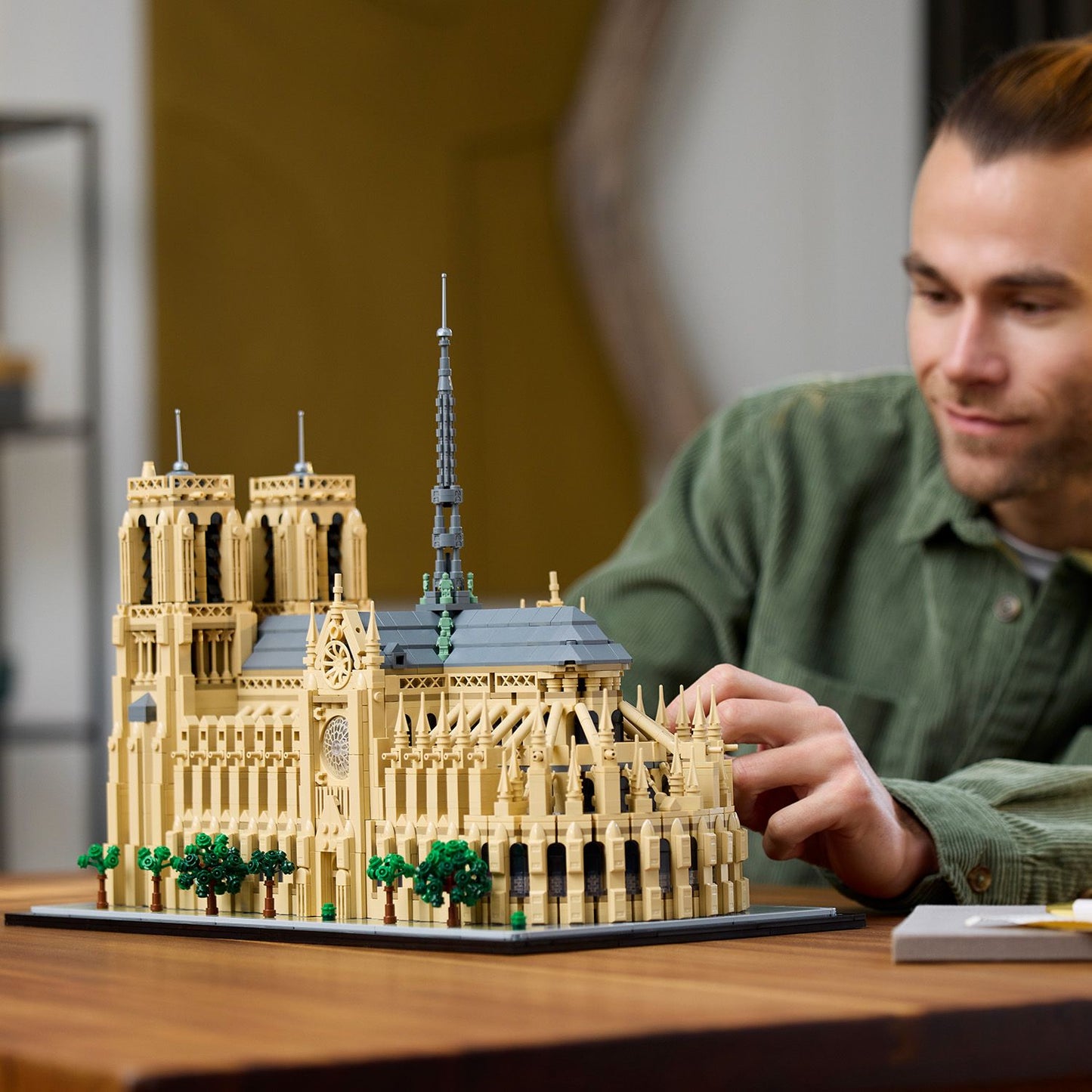 LEGO Architecture: Notre-Dame de Paris (21061)