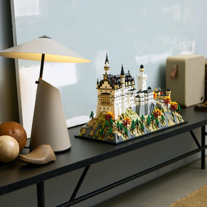 LEGO Architecture: Neuschwanstein Castle (21063)