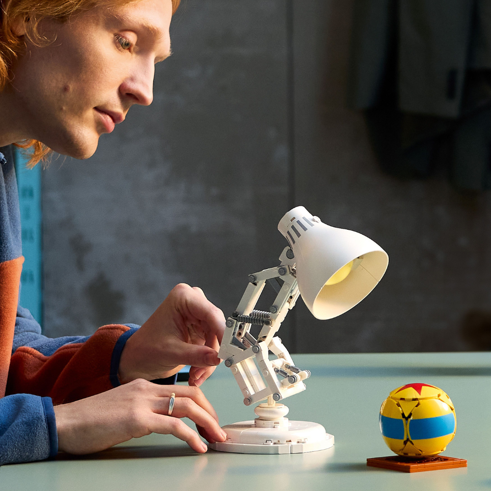 LEGO Ideas: Disney Pixar Luxo Jr. (21357)