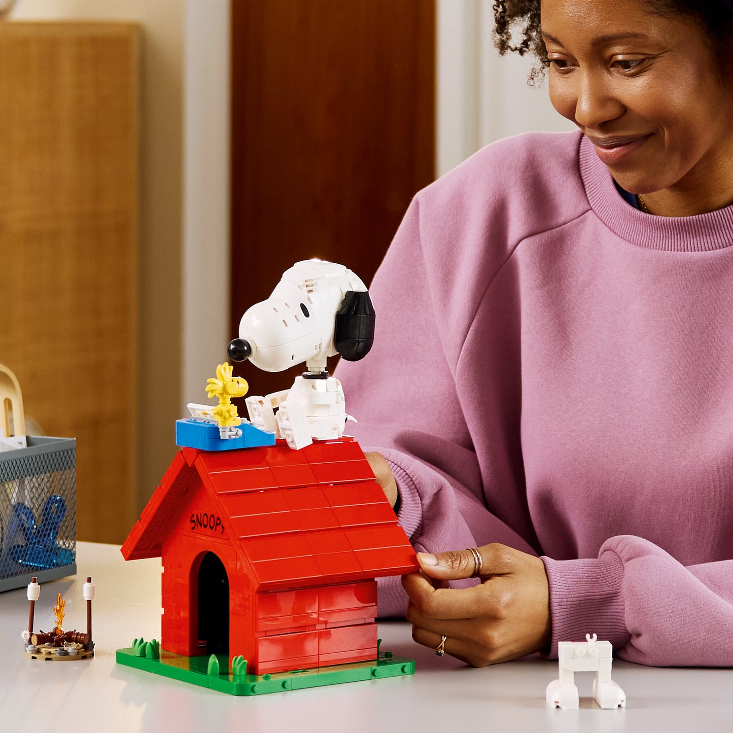 LEGO Ideas: Peanuts: Snoopys Doghouse (21368)