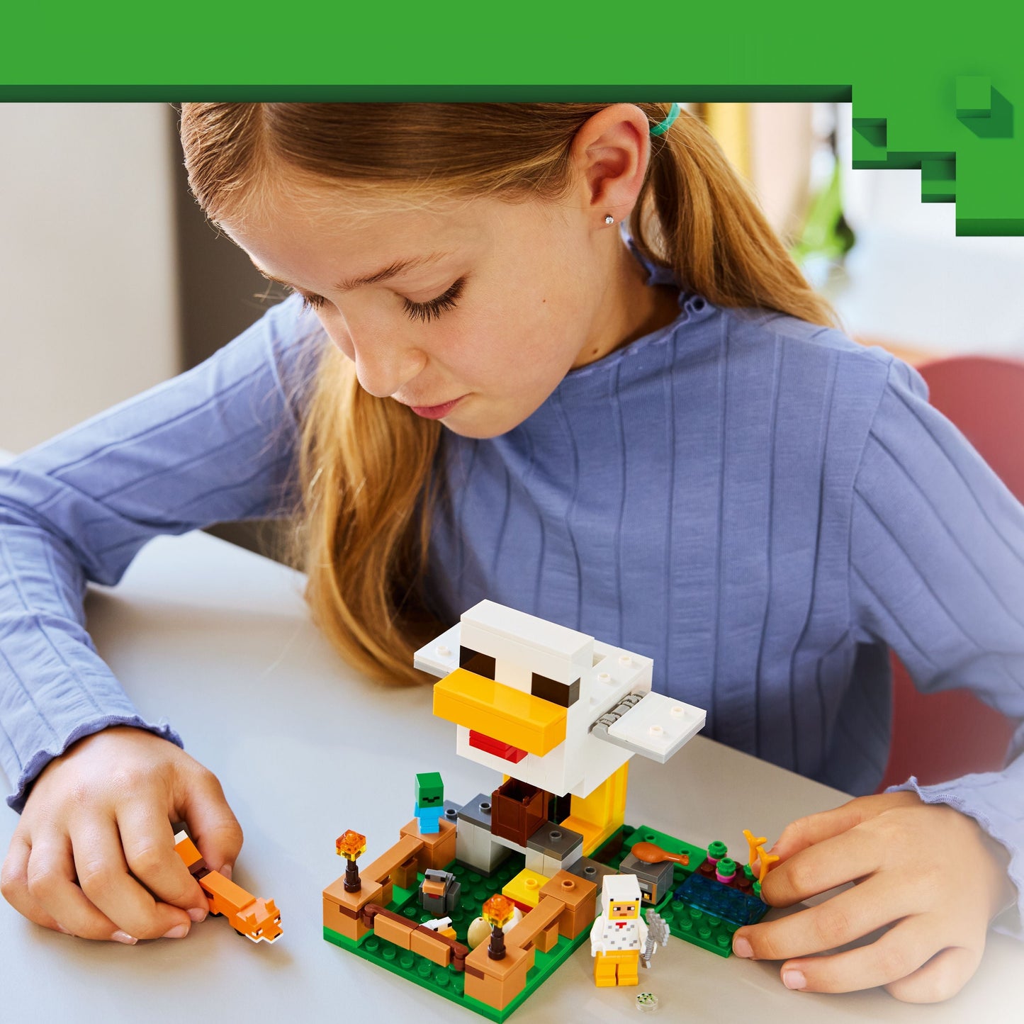 LEGO Minecraft: Chicken Farm (21585)