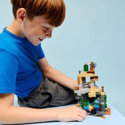 LEGO Minecraft: Zombie Dungeon (21587)