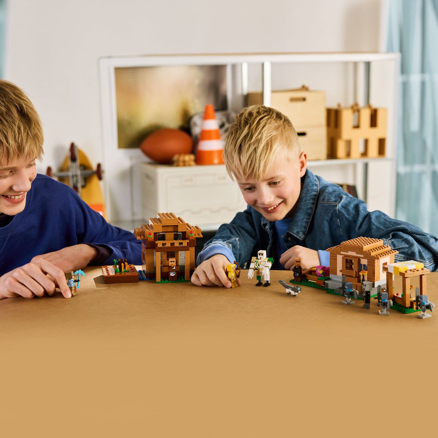 LEGO Minecraft: Evoker Village Attack (21596)