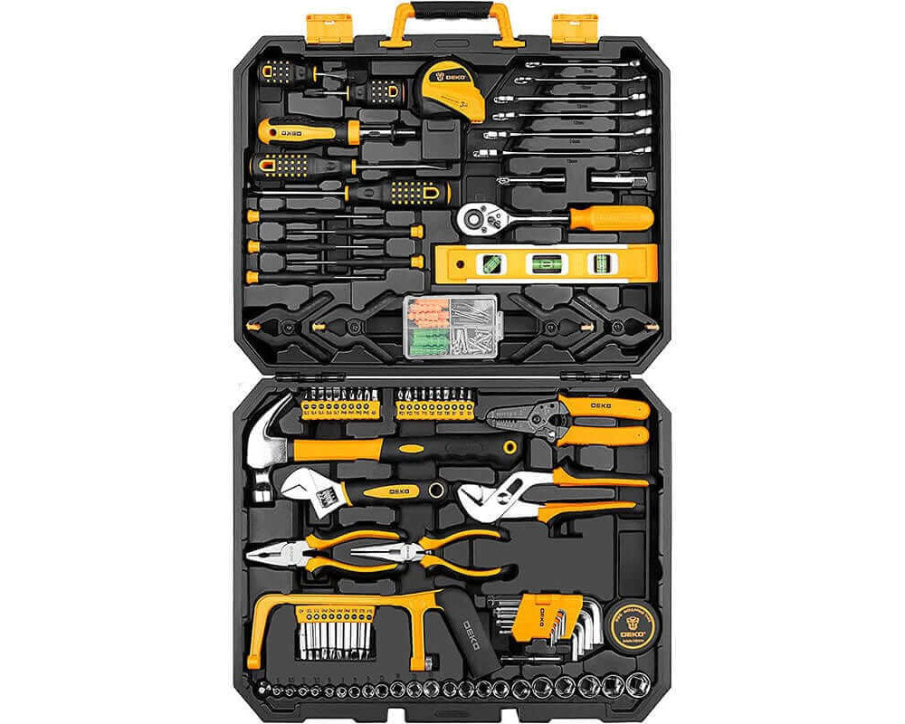 Auto repair tools organized