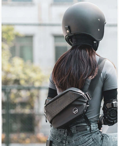 Shoulder bag backpack daypack for Hiking Motorcycle Scotter 3.5L