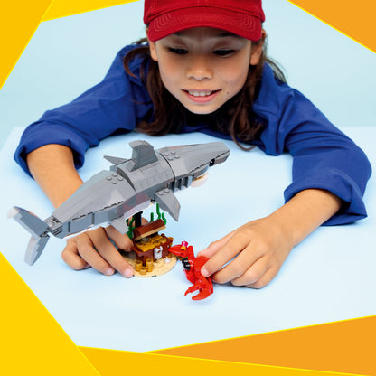 LEGO Creator: Fierce Shark with a Treasure Chest (31381)