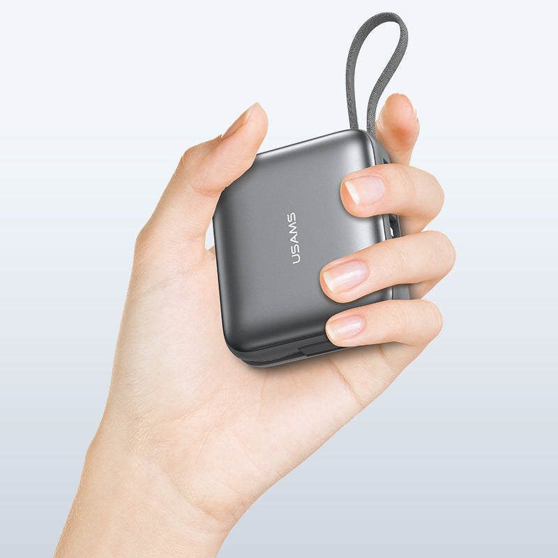 Mini Power Bank Built-in Type-C & Lightning Cable Digital Display