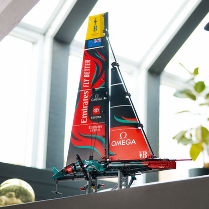 LEGO Technic: Emirates Team New Zealand AC75 Yacht (42174)