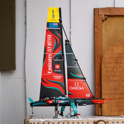LEGO Technic: Emirates Team New Zealand AC75 Yacht (42174)