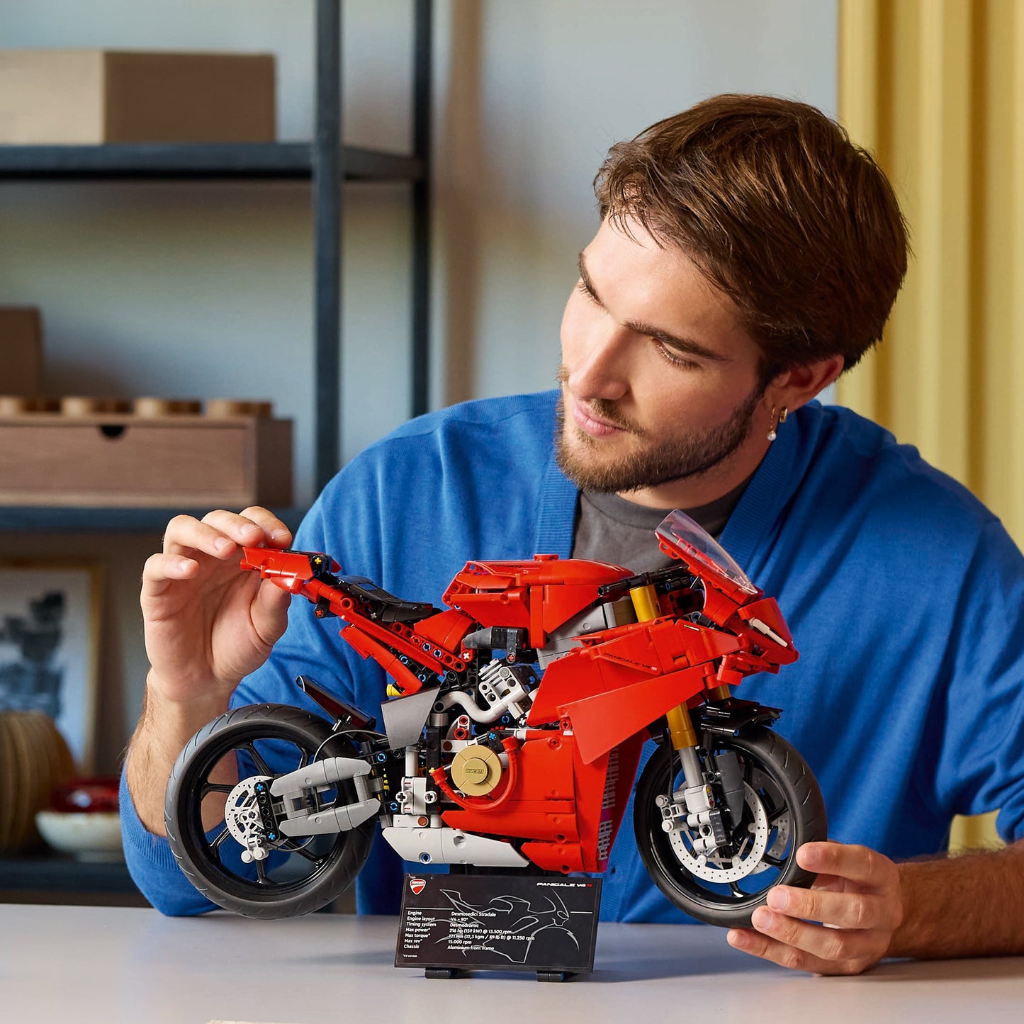 LEGO Technic: Ducati Panigale V4 S Motorcycle (42202)