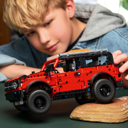 LEGO Technic: Ford Bronco SUV  (42213)