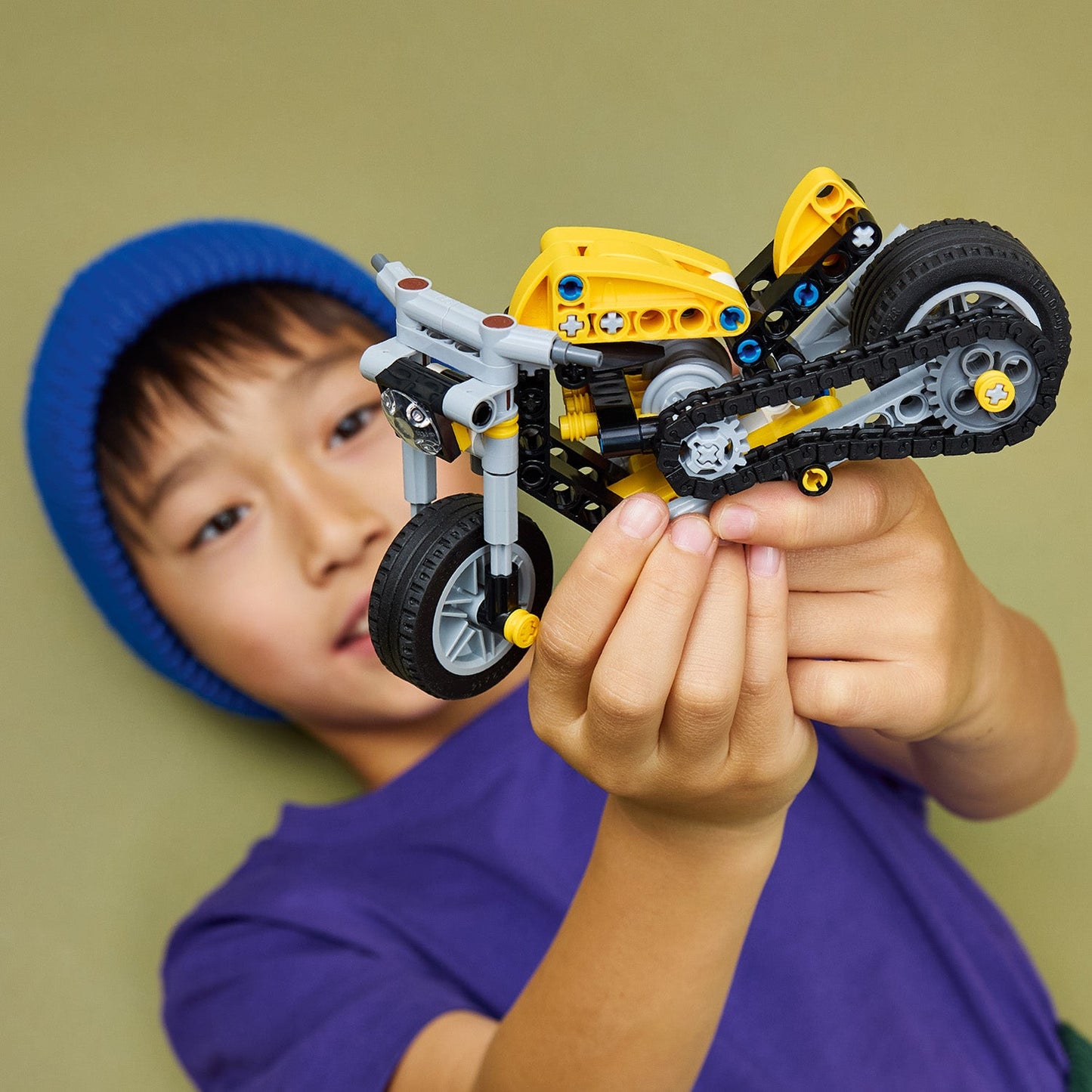 LEGO Technic: Yellow Motorcycle (42225)