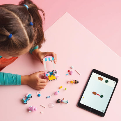 LEGO Friends: Candyfloss Stand and Scooter (42643)