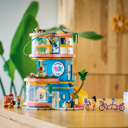 LEGO Friends: Heartlake City Friends Club House (42689)