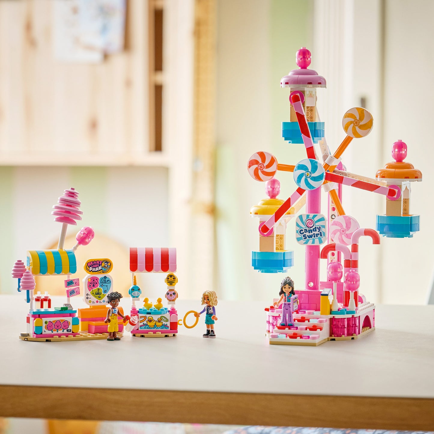LEGO Friends: Candy & Cupcake Ferris Wheel (42700)