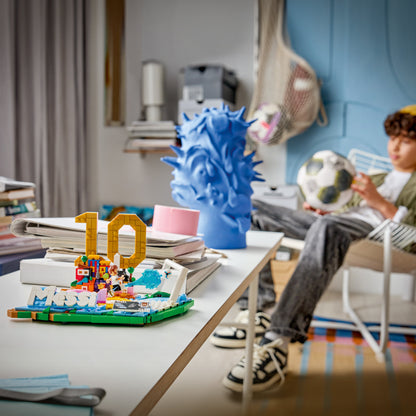 LEGO Editions: Lionel Messi Soccer Highlights (43011)