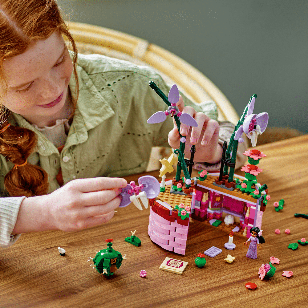 LEGO Disney: Encanto Isabela's  Flowerpot (43237)