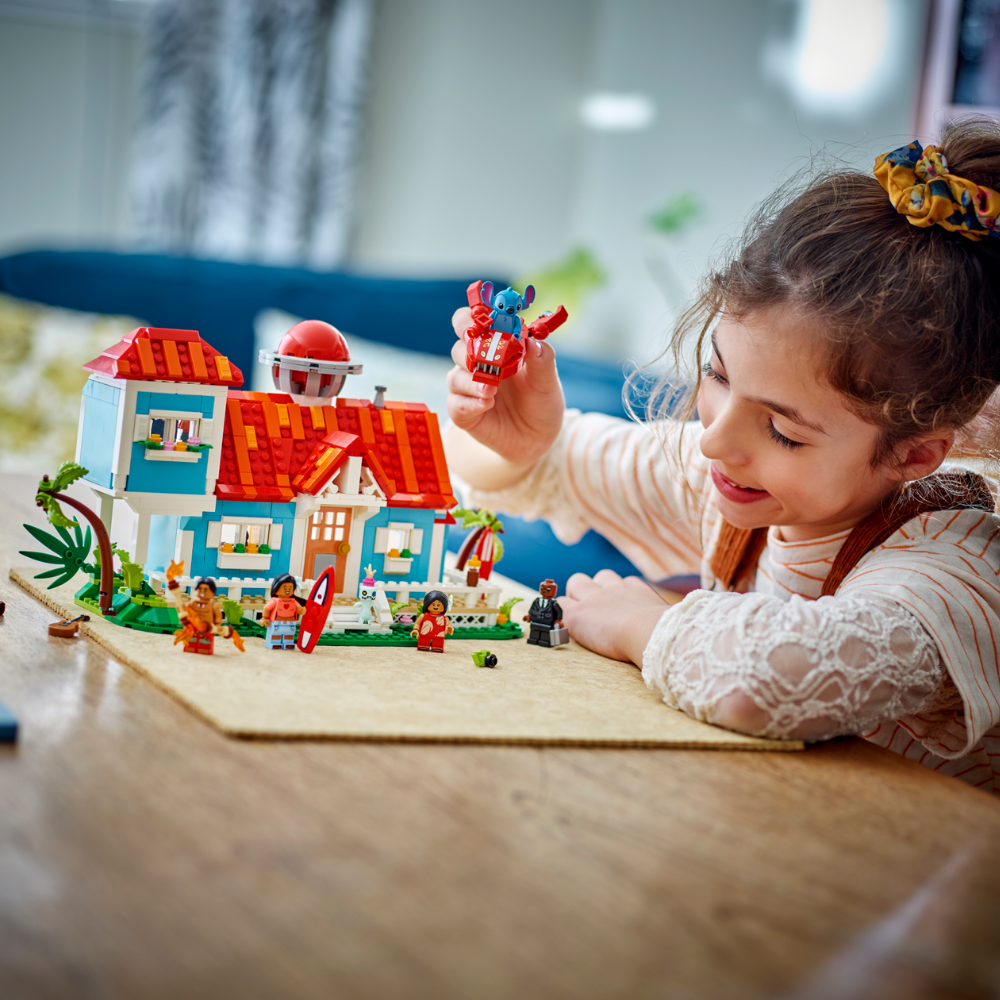 LEGO Disney: Lilo and Stitch Beach House (43268)