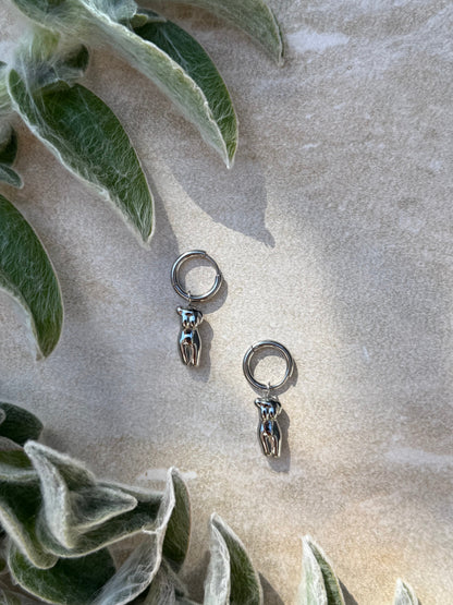 Wāhine Tinana Silver Huggies