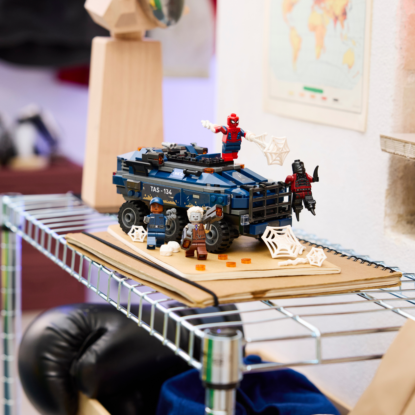 LEGO Marvel: Spider-Man Prison Transport Chase (76349)