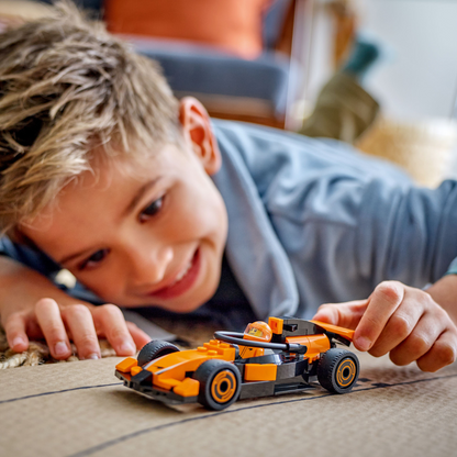LEGO City: F1 Driver with McLaren Race Car (60442)