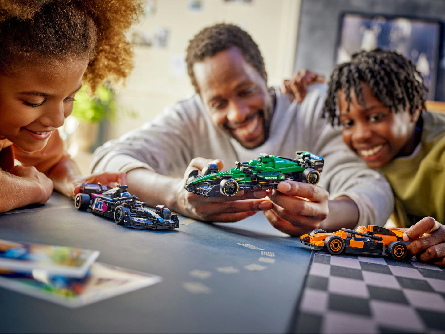 LEGO Speed Champions: Aston Martin Aramco F1 AMR24 Race Car (77245)