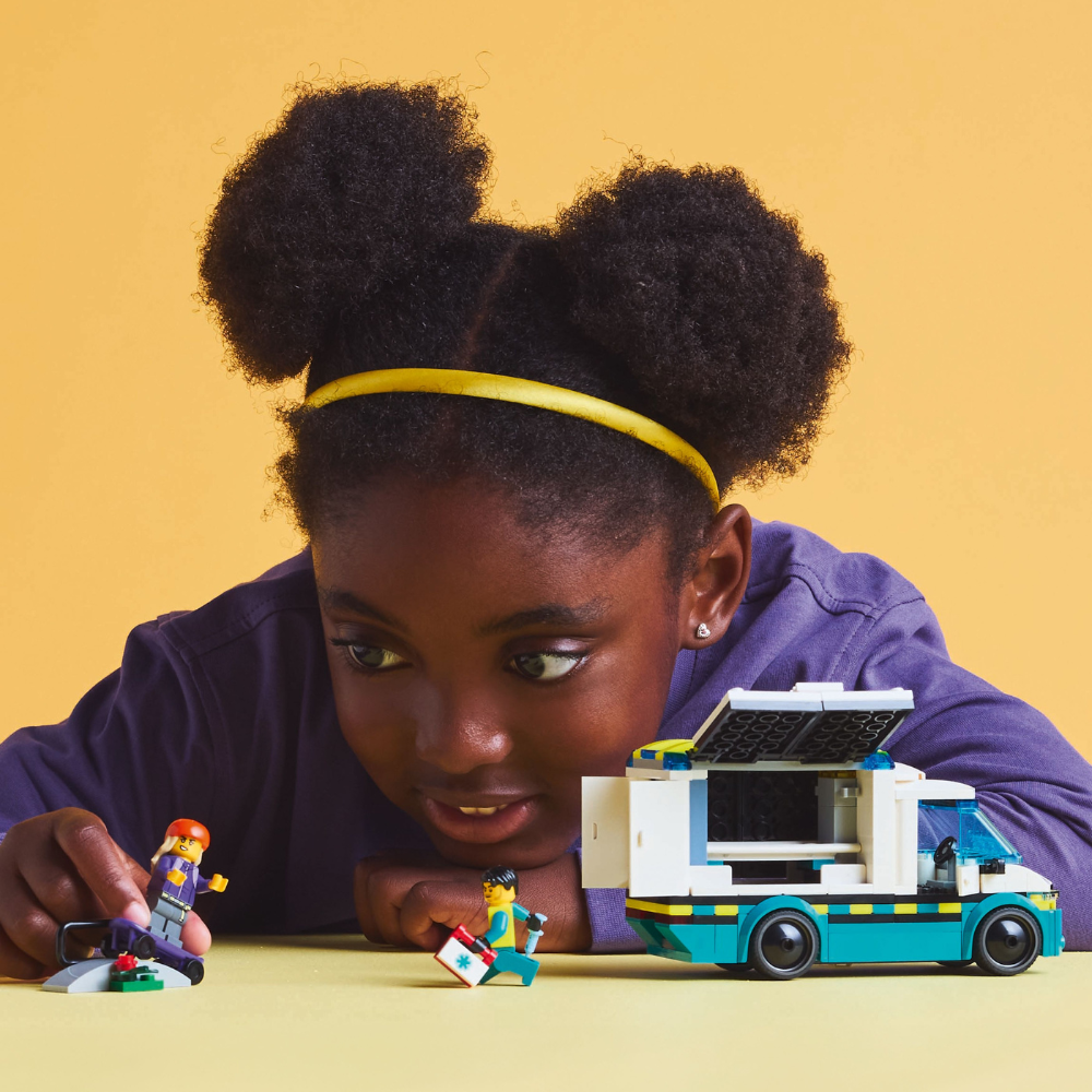 LEGO CITY: Emergency Ambulance (60451)
