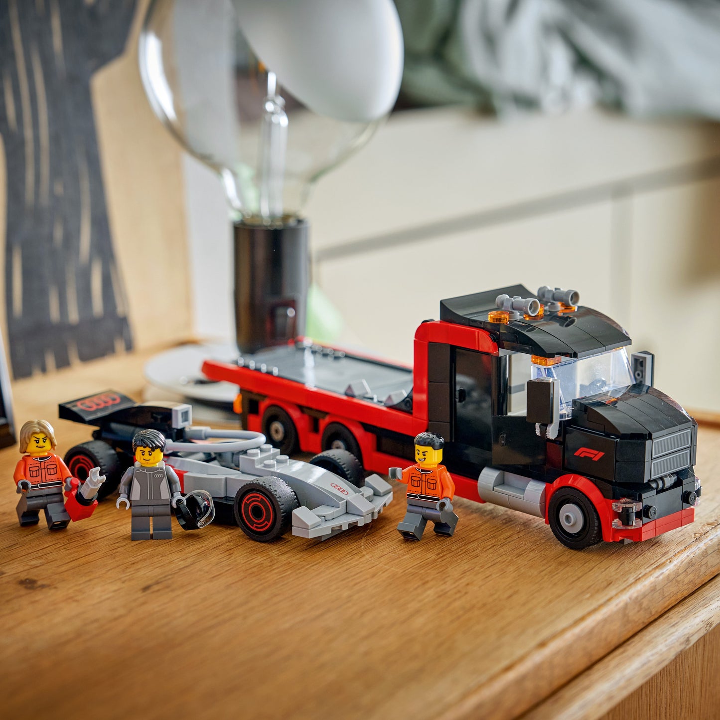 LEGO City: F1 Display Truck with Audi F1 Race Car (60493)