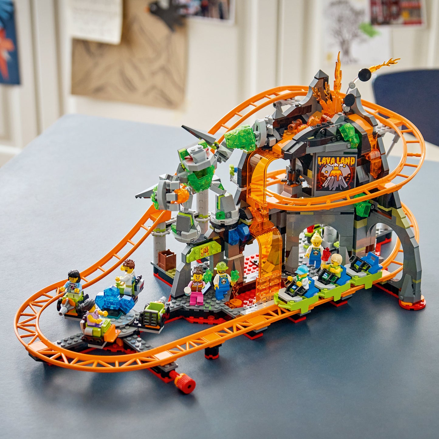 LEGO City: Lava Land Roller Coaster Park (60501)