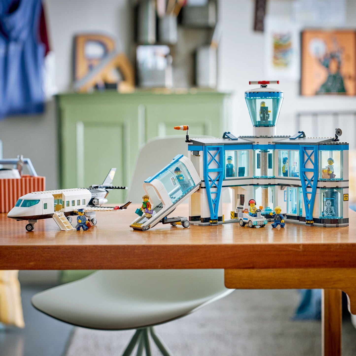 LEGO City: Airport with Airplane (60502)